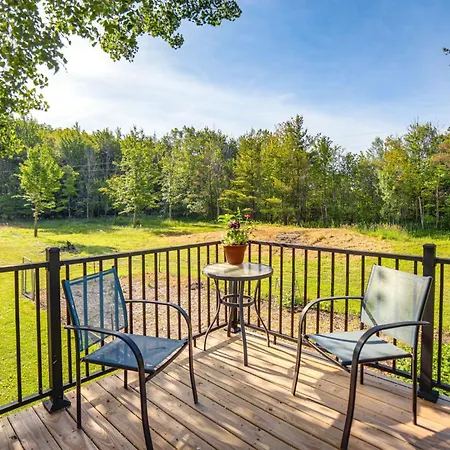 Cozy Holland Studio With Deck Near Lake Michigan!